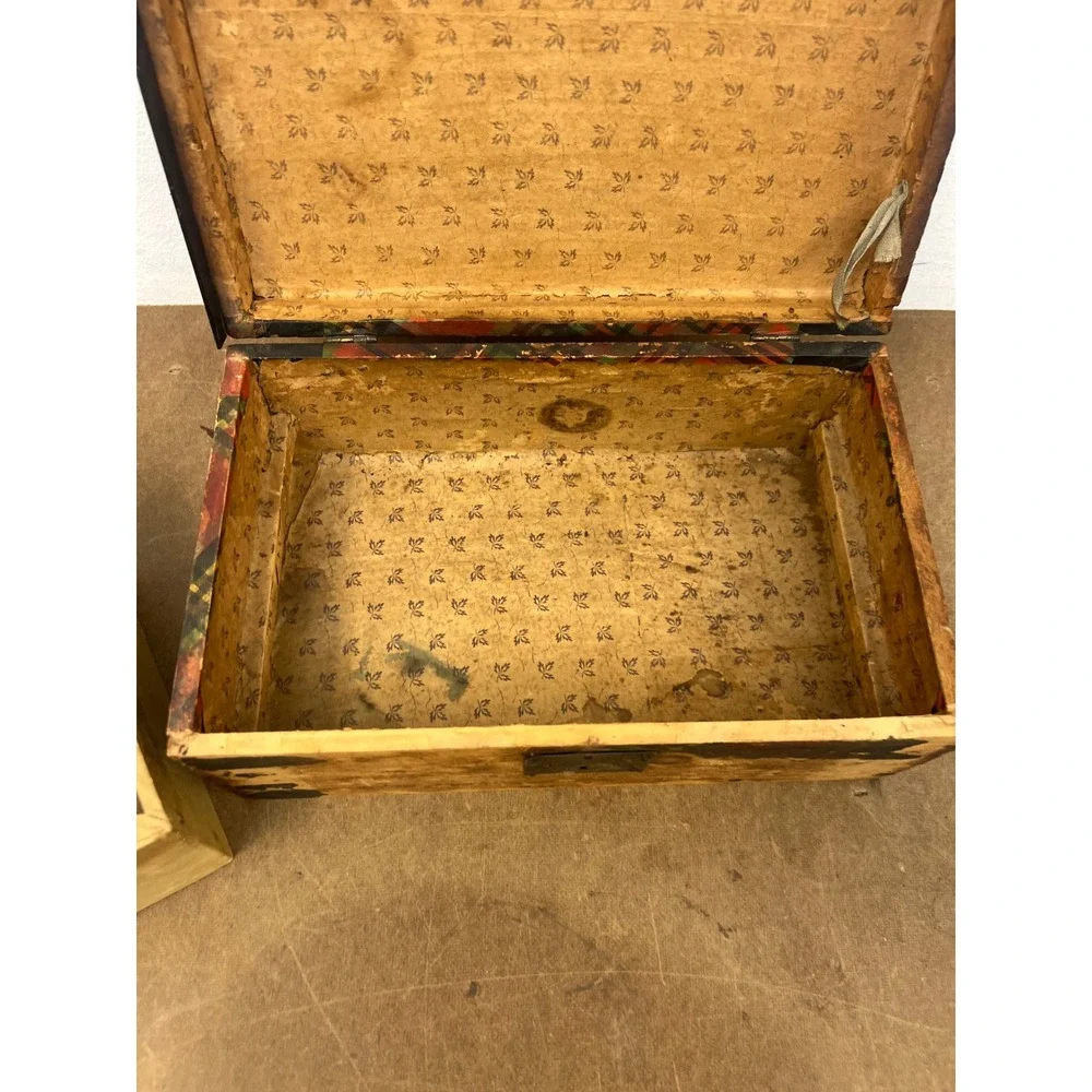 Wood Dollhouse Steamer Trunk Miniature Antique Storage Box Chest SALESMAN SAMPLE
